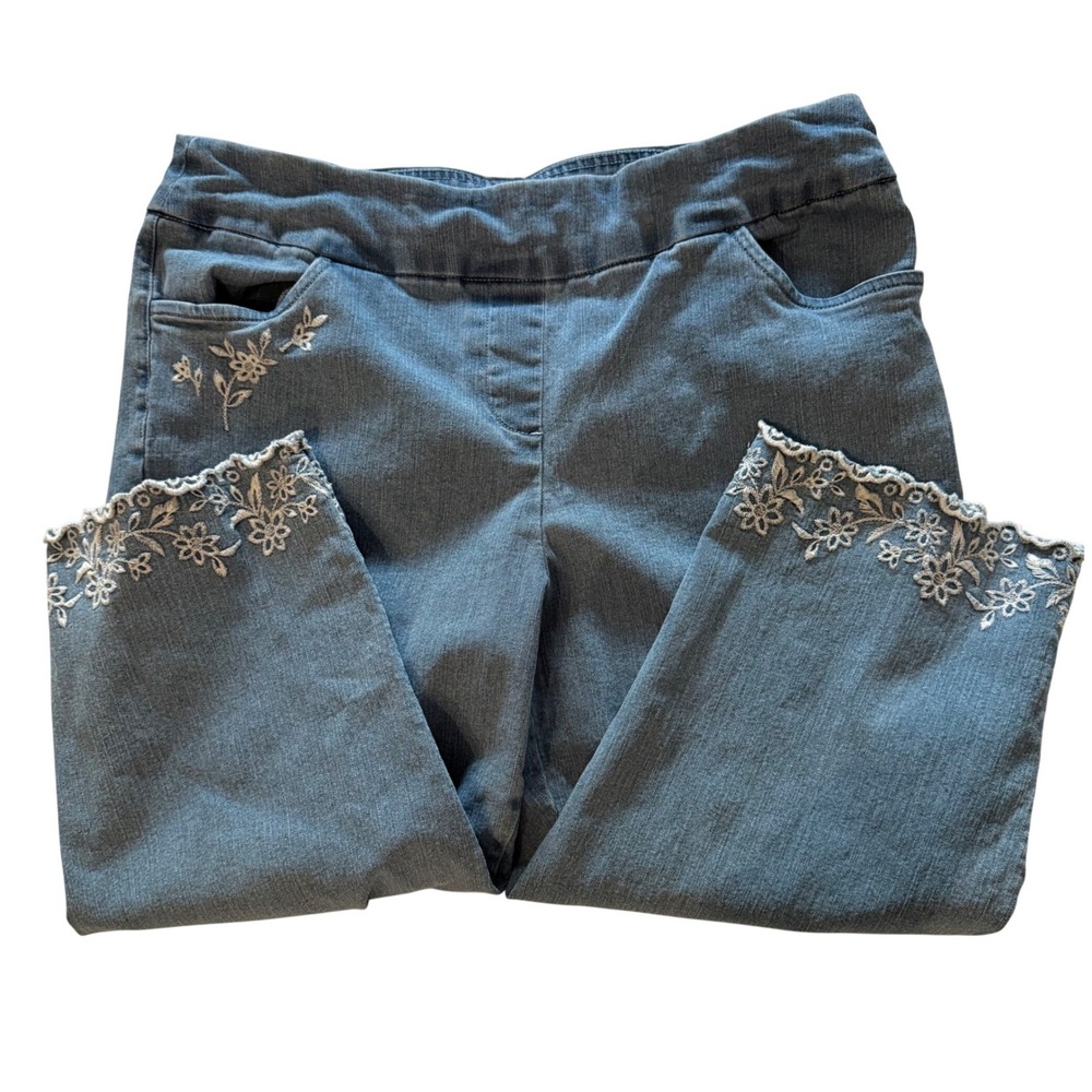 Floral Embroidered Capri Pants Size 14P
